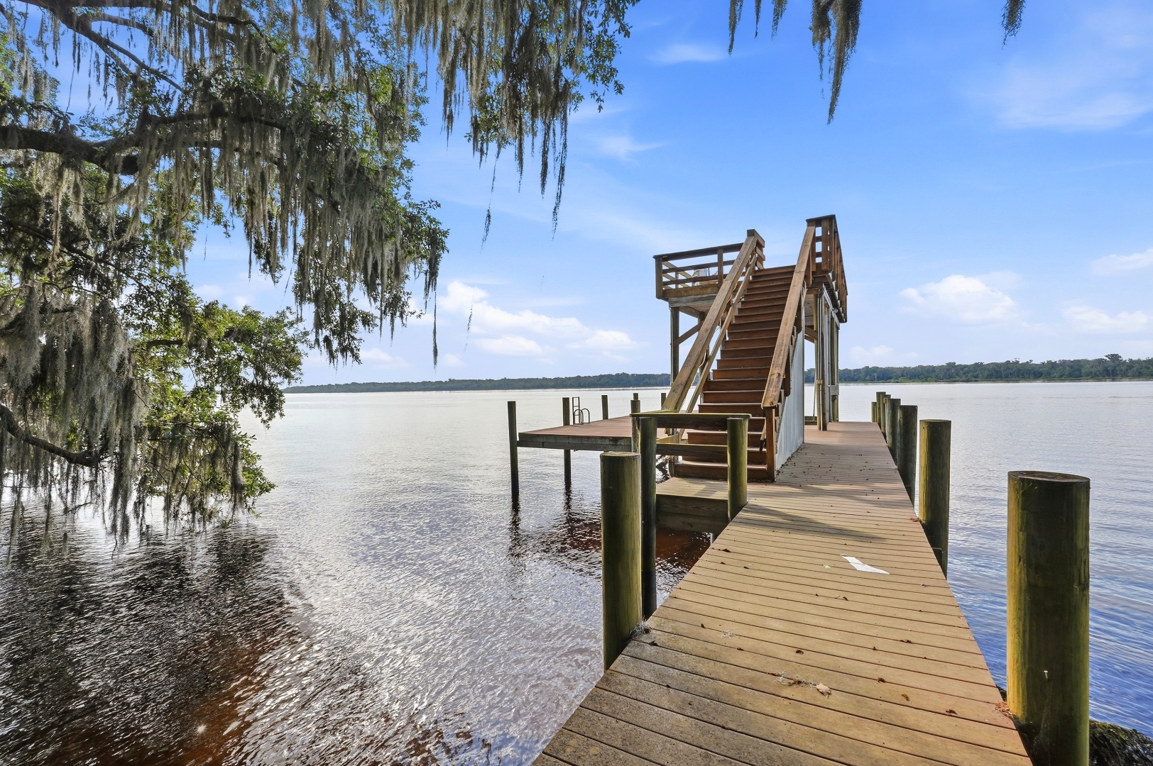 Private 2-story dock on the St. Johns River