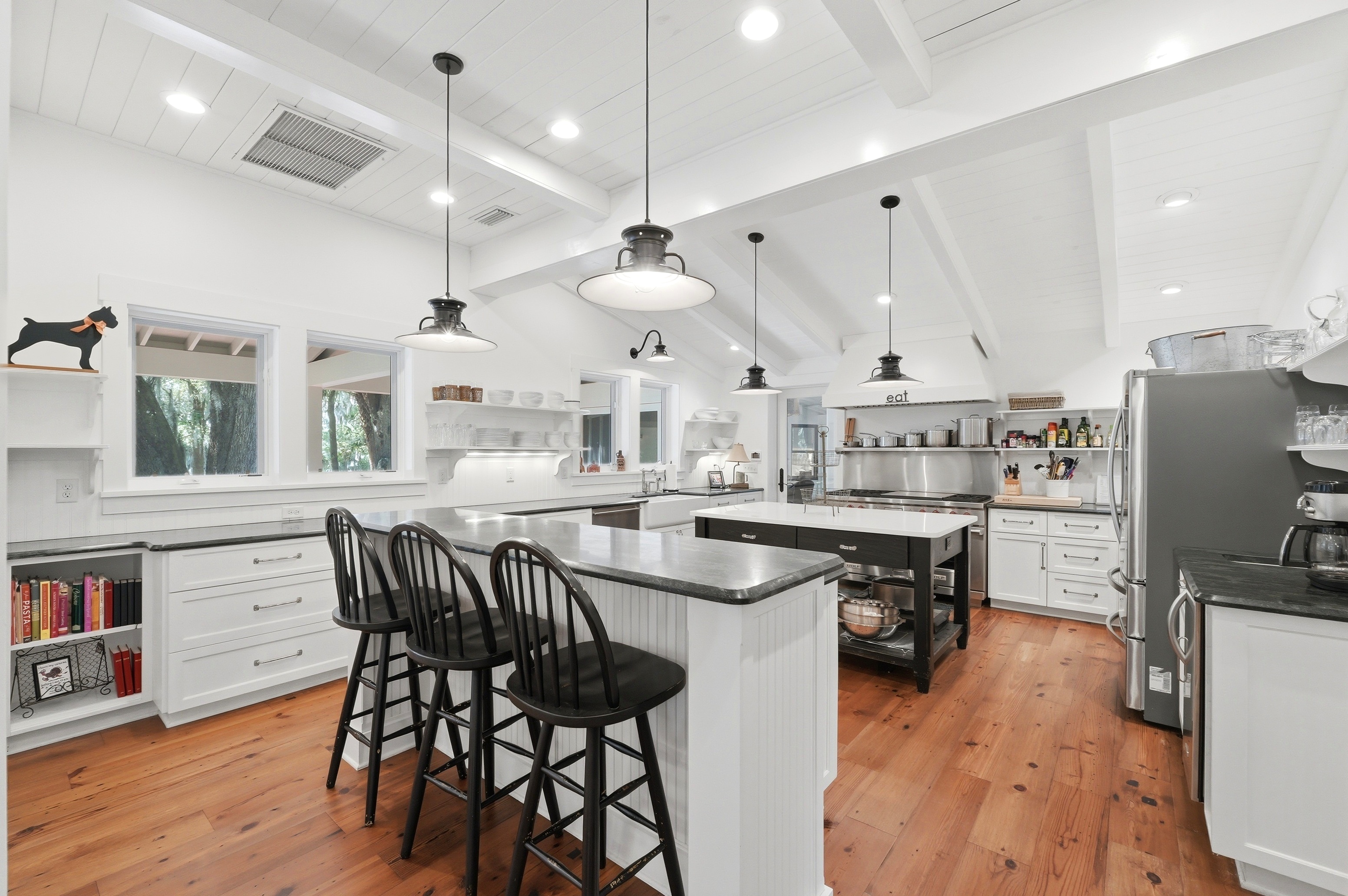 Kitchen — appliances
